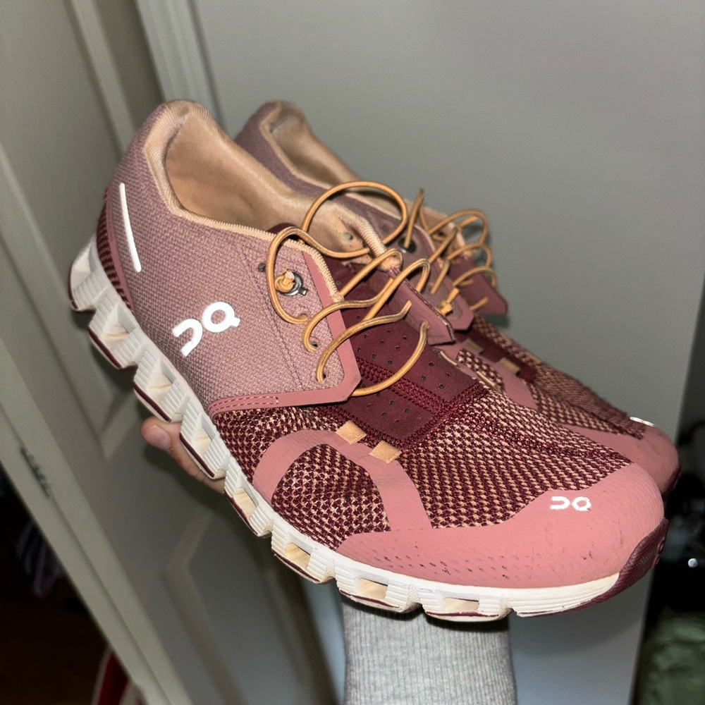 Women’s Oncloud shoes